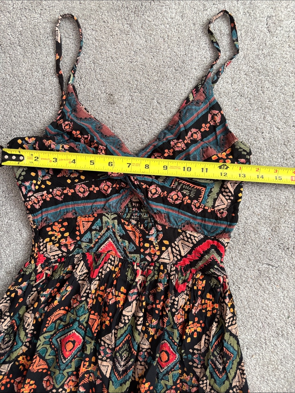 ANGIE Geometric Boho Maxi Dress Size M Cutout Front Smocked Back - Picture 9 of 12